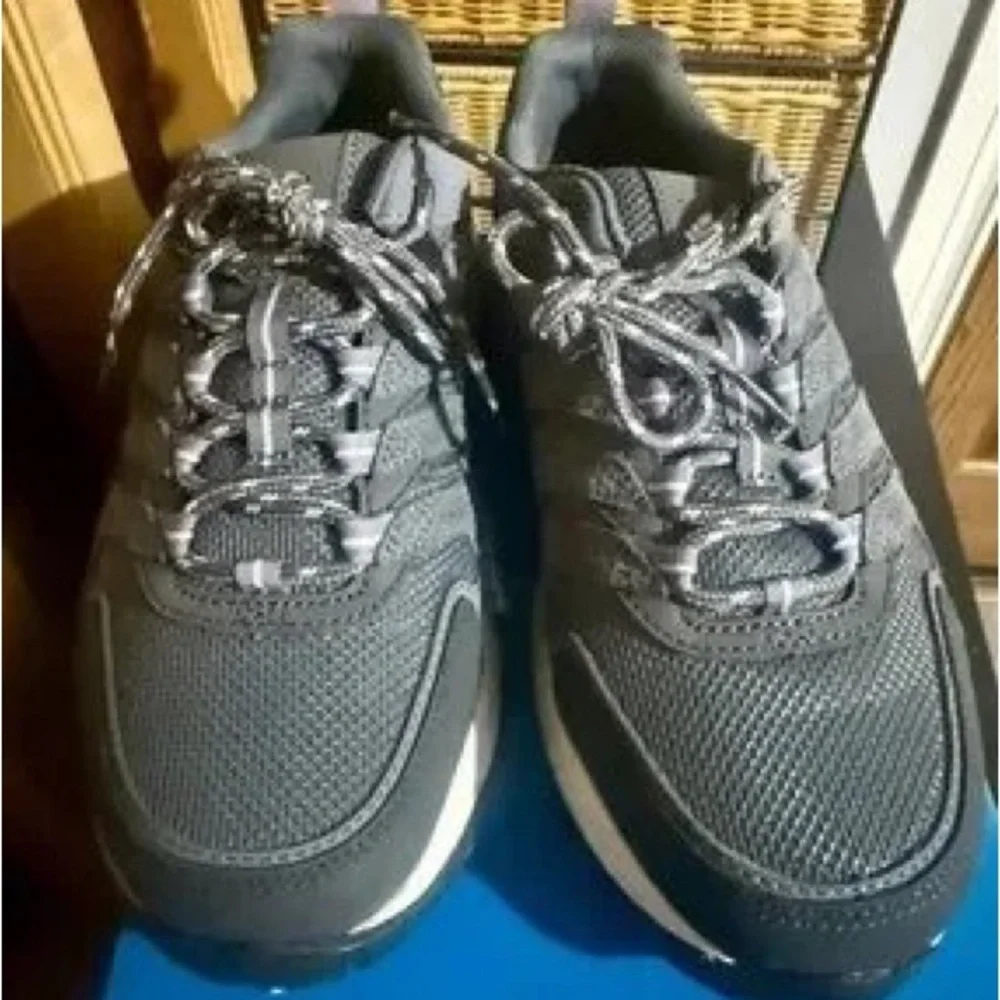 Columbia Men's Gray Athletic Trail Sneakers